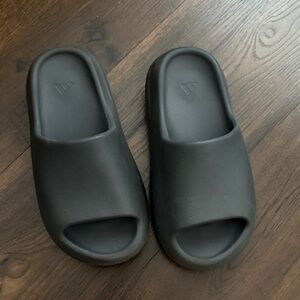 Adidas Yeezy Slide